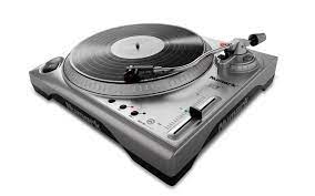 Numark TTUSB Record Player without needle, available @ Rs 5000/- Interested buyers, within Mumbai preferred
